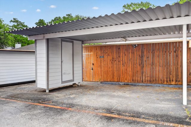 13635 Weald Green Street, Dallas, TX 75240