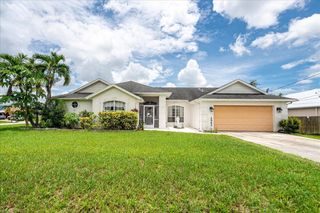 2962 SE Bella Road, Port St Lucie, FL 34984
