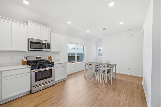 6312 Barrington Cliff Trail, Houston, TX 77365
