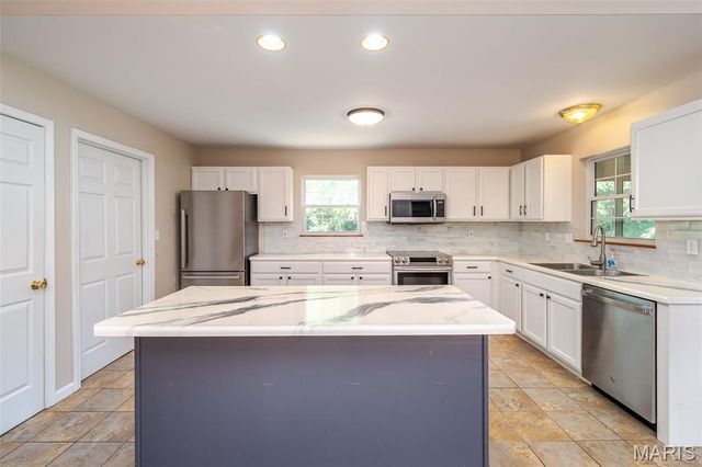 1920 Anna Leah Lane, Washington, MO 63090