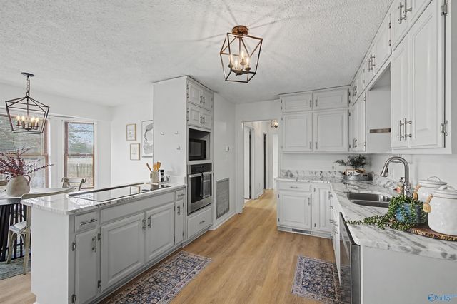 4004 Dotson Drive SE, Huntsville, AL 35802