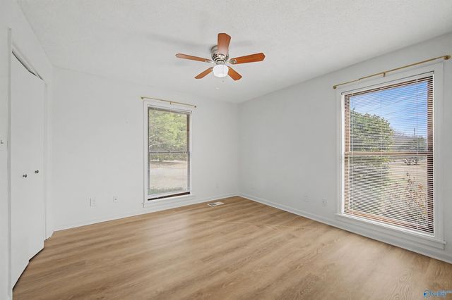 4004 Dotson Drive SE, Huntsville, AL 35802