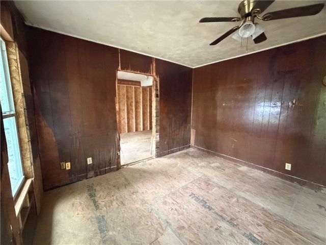 1806 N C Street, Rogers, AR 72756