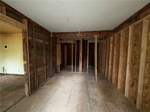 1806 N C Street, Rogers, AR 72756