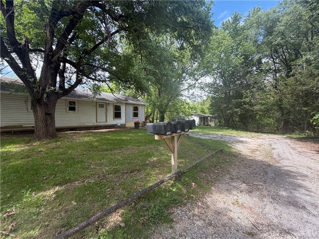 1806 N C Street, Rogers, AR 72756