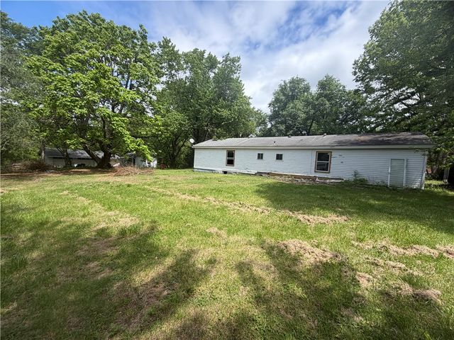 1806 N C Street, Rogers, AR 72756