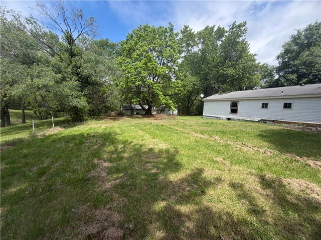 1806 N C Street, Rogers, AR 72756
