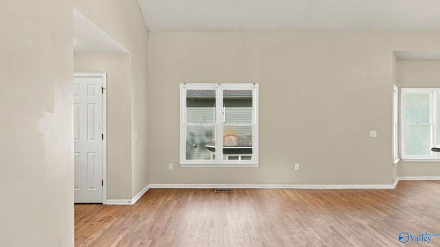 503 Farmingdale Road SE, Huntsville, AL 35803