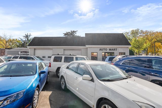 4201 E Lake Street, Minneapolis, MN 55406