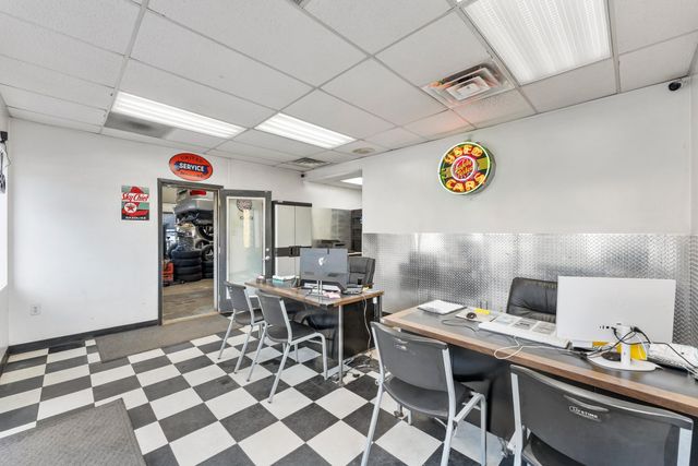 4201 E Lake Street, Minneapolis, MN 55406