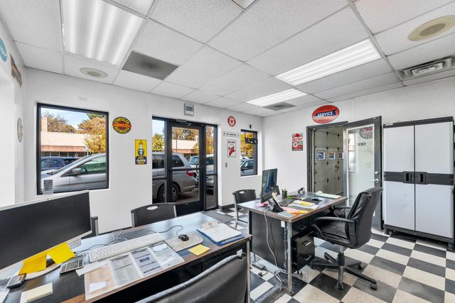 4201 E Lake Street, Minneapolis, MN 55406