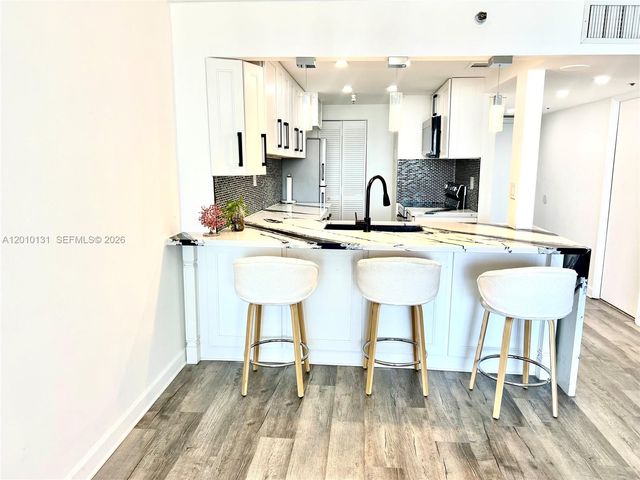 1717 N Bayshore Dr A-3039, Miami, FL 33132