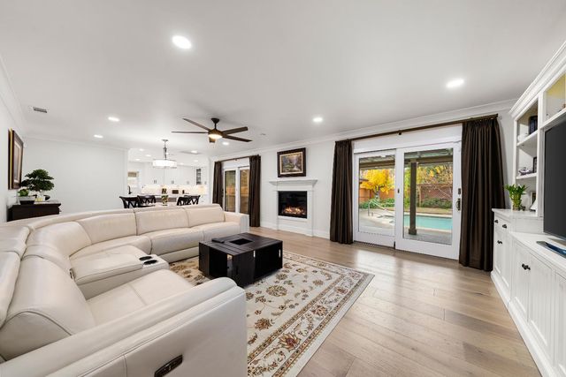 5015 Sudbury Way, Carmichael, CA 95608