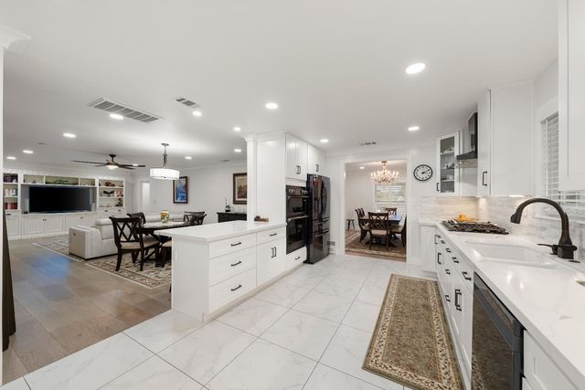 5015 Sudbury Way, Carmichael, CA 95608