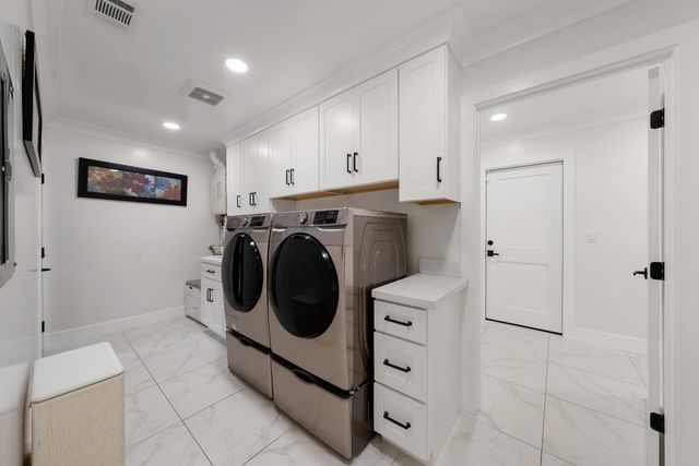 5015 Sudbury Way, Carmichael, CA 95608