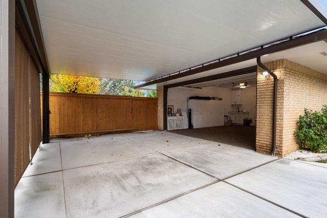 5015 Sudbury Way, Carmichael, CA 95608