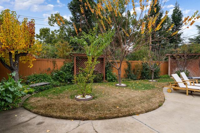 5015 Sudbury Way, Carmichael, CA 95608