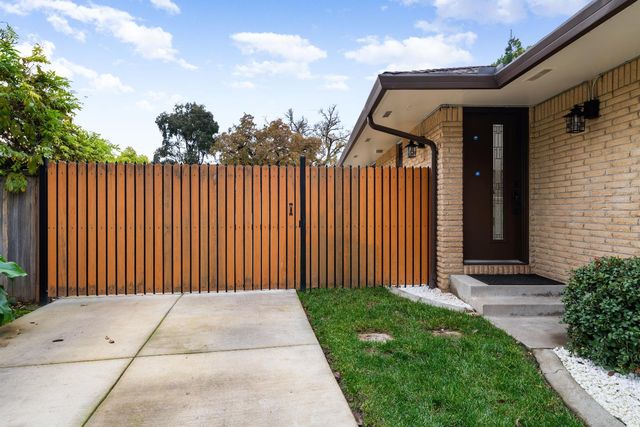 5015 Sudbury Way, Carmichael, CA 95608