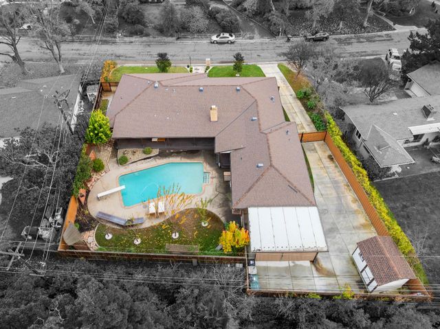 5015 Sudbury Way, Carmichael, CA 95608