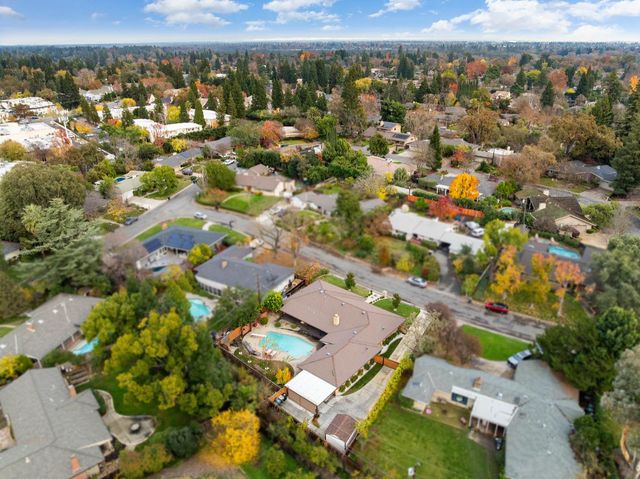 5015 Sudbury Way, Carmichael, CA 95608