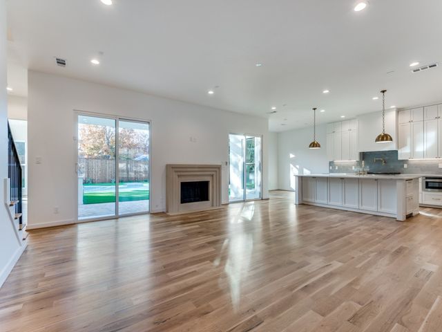 3838 Princess Lane, Dallas, TX 75229