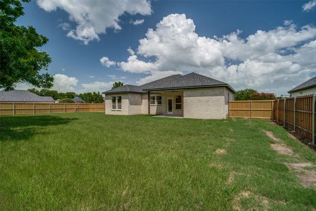 2013 Bois D Arc Drive, Bonham, TX 75418