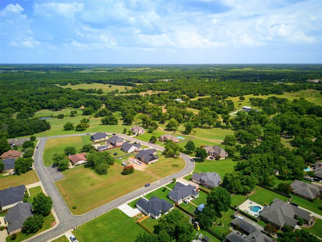 2013 Bois D Arc Drive, Bonham, TX 75418