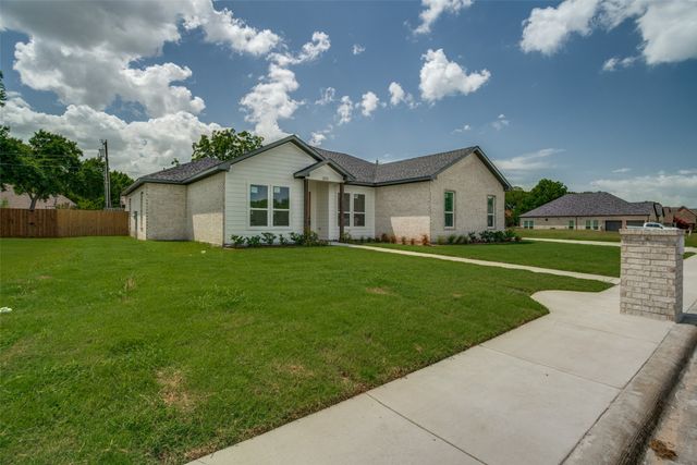 2013 Bois D Arc Drive, Bonham, TX 75418