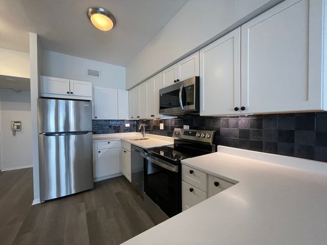175 E DELAWARE Place 5004, Chicago, IL 60611