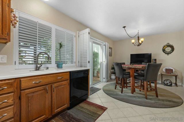 16410 Caminito Vecinos 137, San Diego, CA 92128