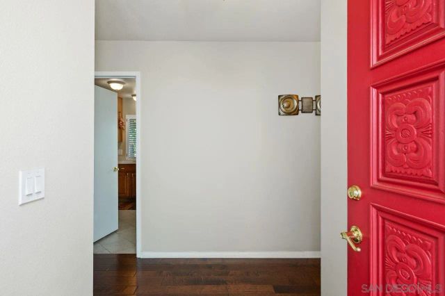 16410 Caminito Vecinos 137, San Diego, CA 92128