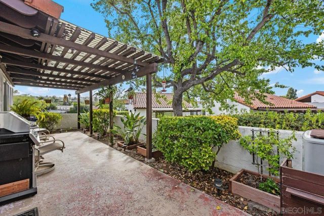 16410 Caminito Vecinos 137, San Diego, CA 92128