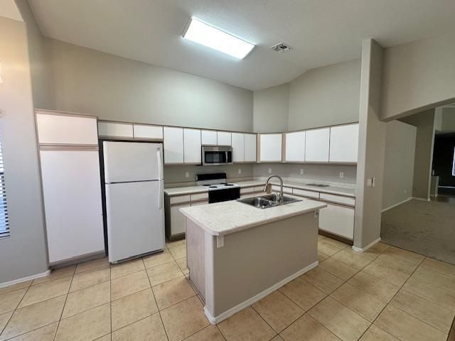 8568 W Hatcher Road, Peoria, AZ 85345