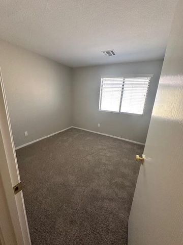 8568 W Hatcher Road, Peoria, AZ 85345