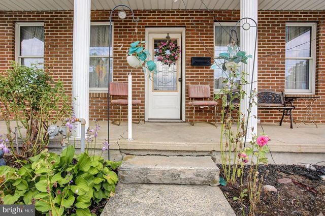 736 S SECOND STREET, Chambersburg, PA 17201