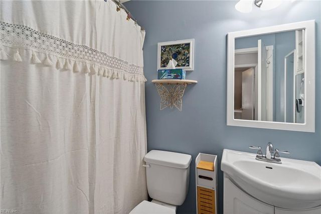 10083 Burkes Pond RD, Gloucester, VA 23061