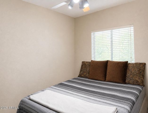 803 W SAINT ANNE Avenue, Phoenix, AZ 85041