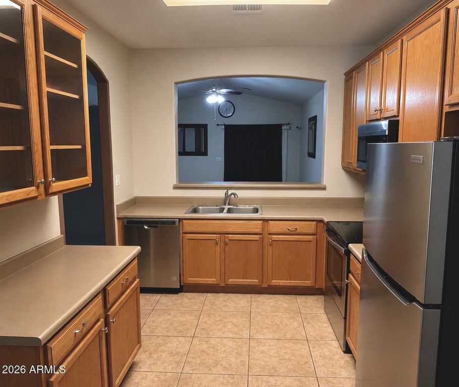 803 W SAINT ANNE Avenue, Phoenix, AZ 85041 — photo 3