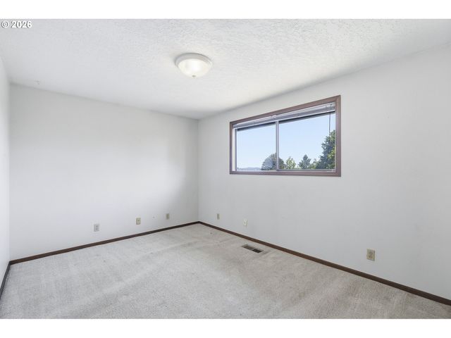 1611 17TH St, Oregon City, OR 97045