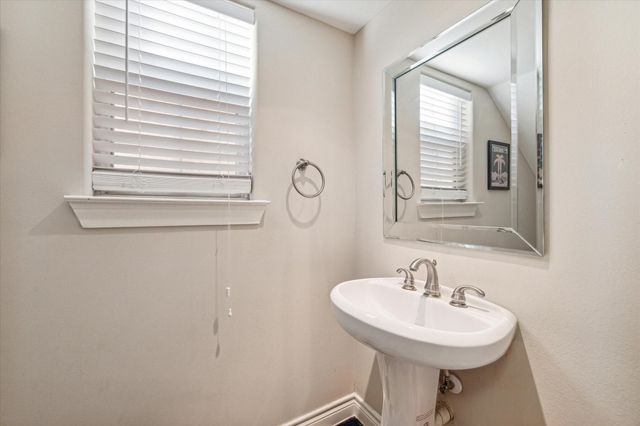 1518 Palmer Street, Houston, TX 77003