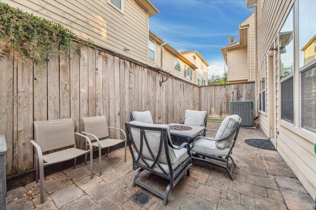 1518 Palmer Street, Houston, TX 77003