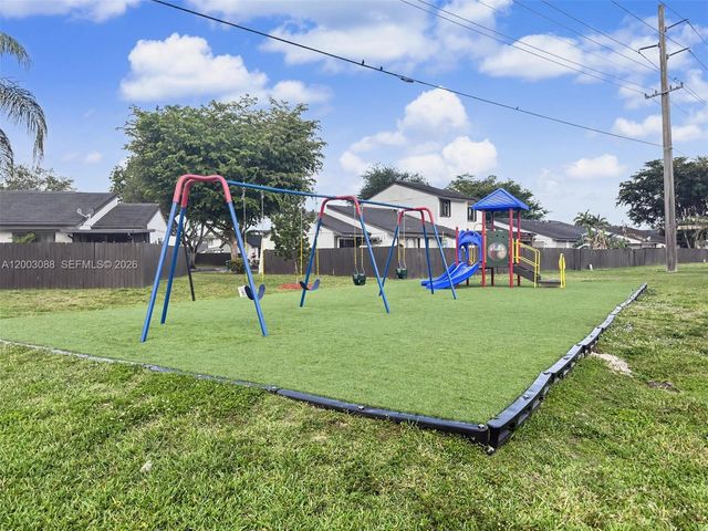 12702 SW 151st Ln, Miami, FL 33186