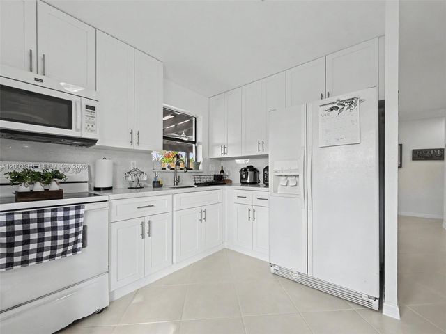 12702 SW 151st Ln, Miami, FL 33186