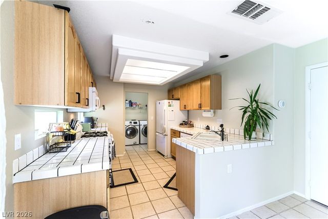 3425 Yorkminster Street, Las Vegas, NV 89129