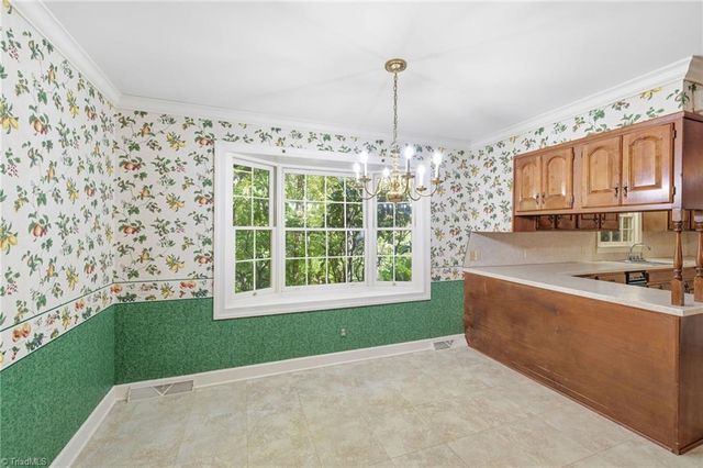 3830 Ryan Way, Winston-salem, NC 27106