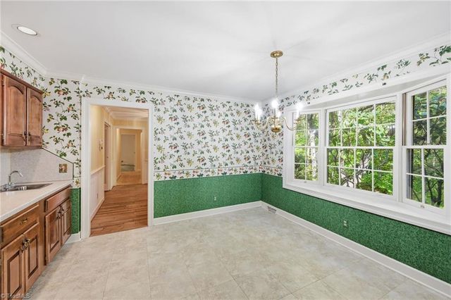 3830 Ryan Way, Winston-salem, NC 27106