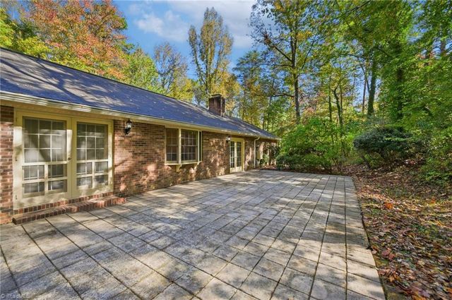 3830 Ryan Way, Winston-salem, NC 27106
