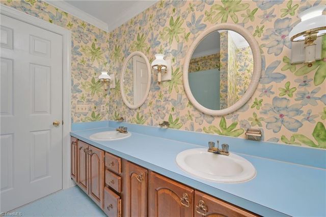 3830 Ryan Way, Winston-salem, NC 27106