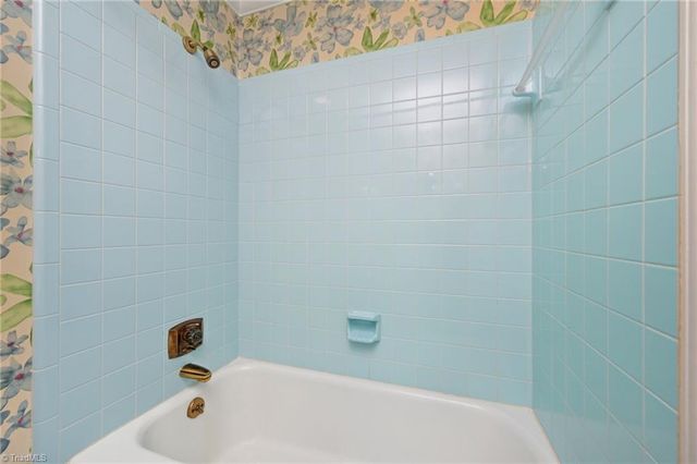 3830 Ryan Way, Winston-salem, NC 27106