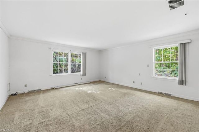 3830 Ryan Way, Winston-salem, NC 27106
